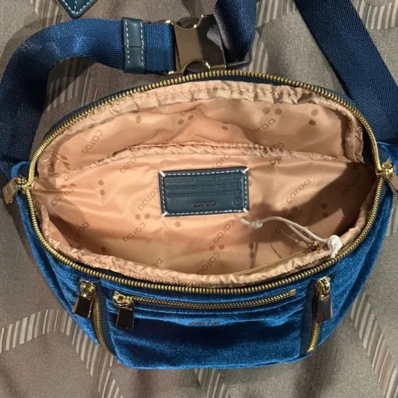 Free People Caraa velvet sling bag - Picture 6 of 9
